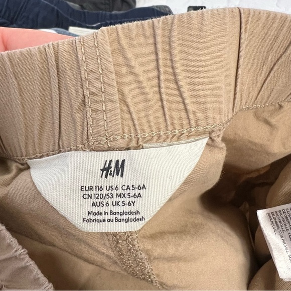 Boys Old Navy H&M Shorts and Pants Bottoms Bundle Size 5 XS - Picture 13 of 14